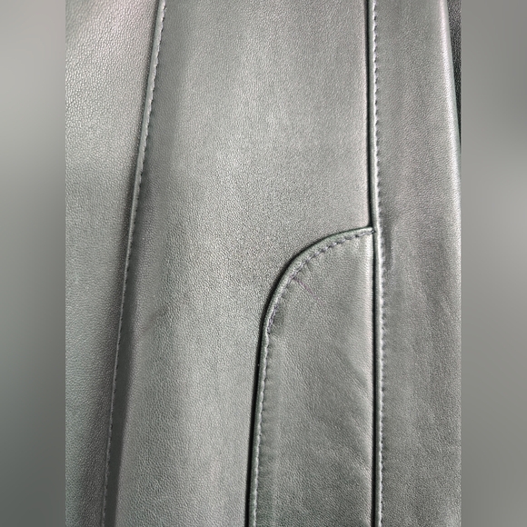 Oversized Green Leather Trench Coat with Fur Trims - Plus Size 14W - Picture 13 of 17